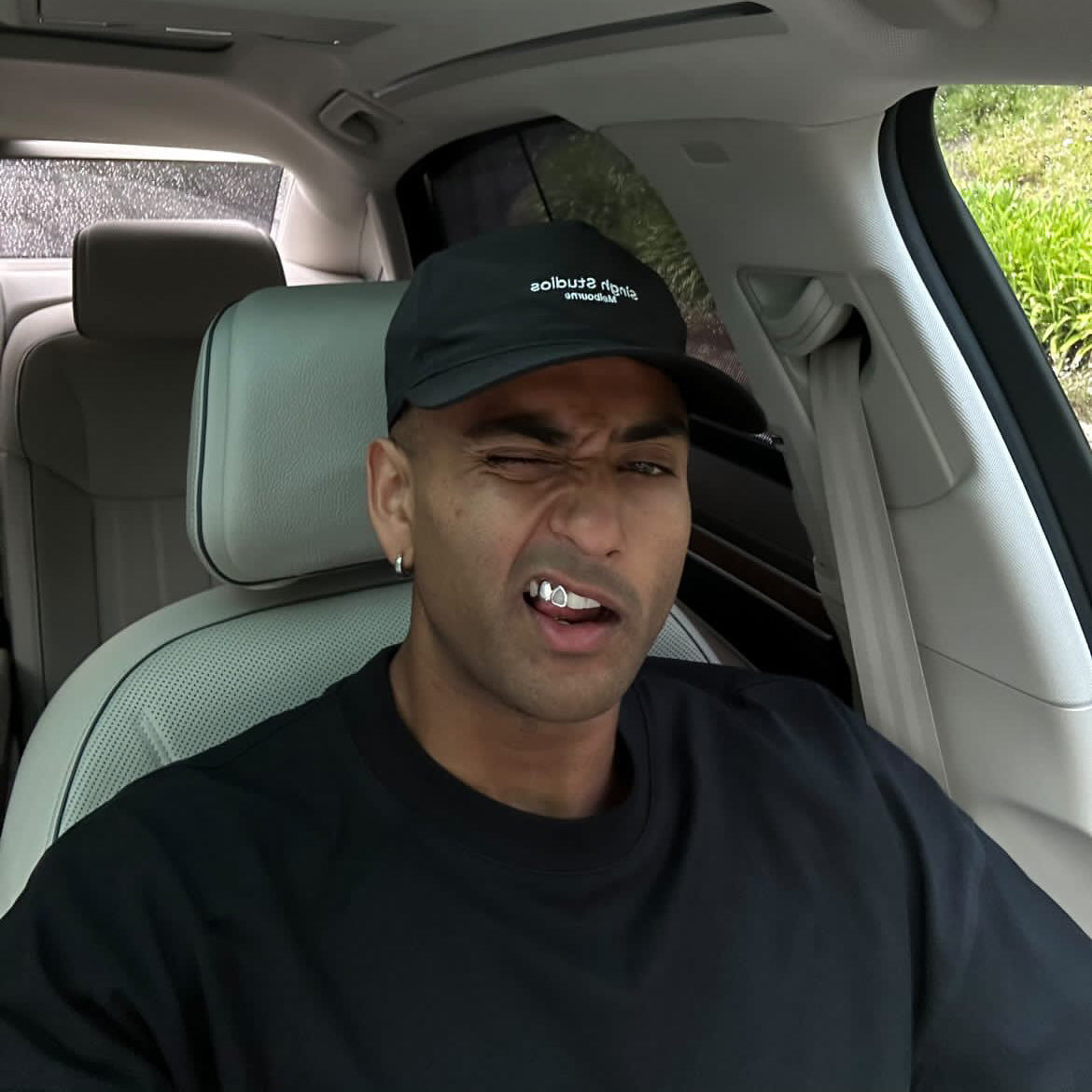 PRISM (SILVER GRILLZ)