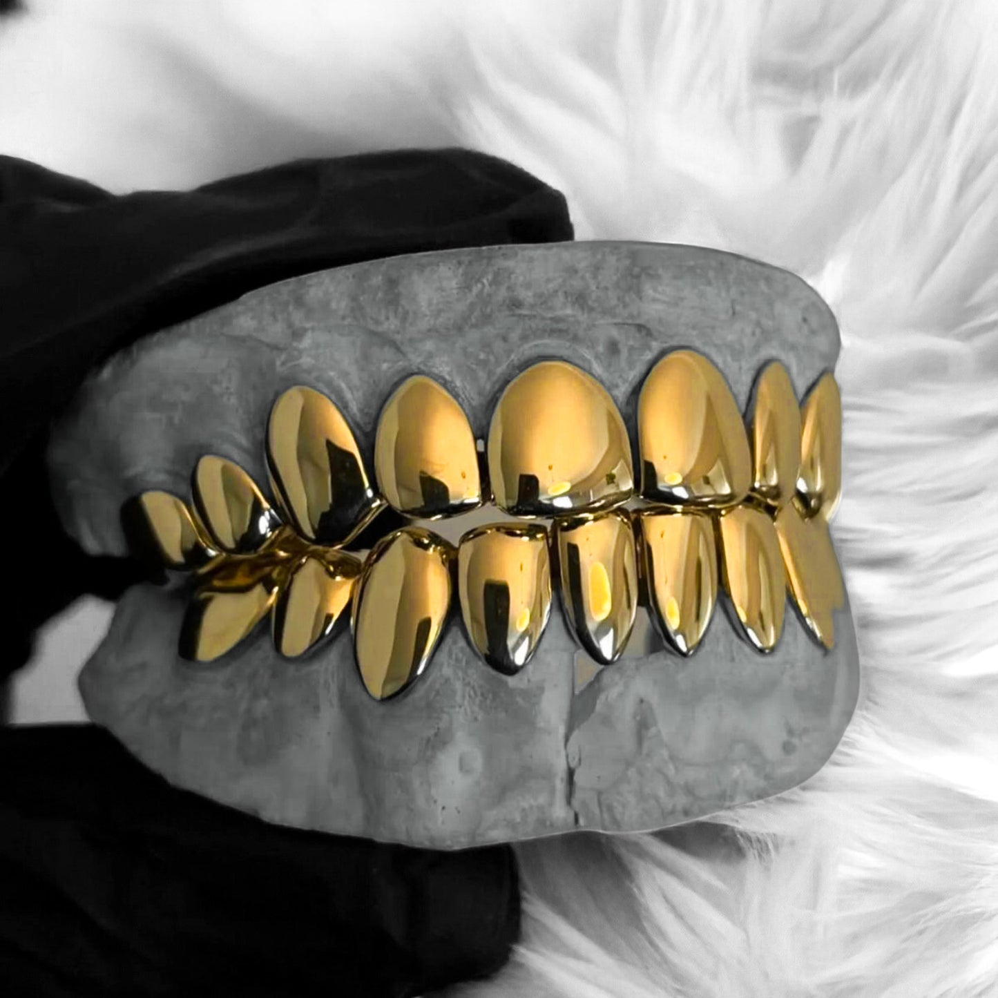 CHRONO (20 PIEZAS DE GRILLZ BAÑADAS EN ORO)