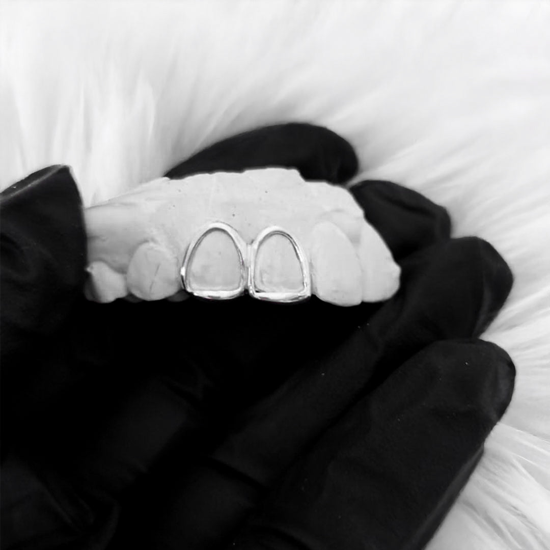 SPARK (SILVER GRILLZ)