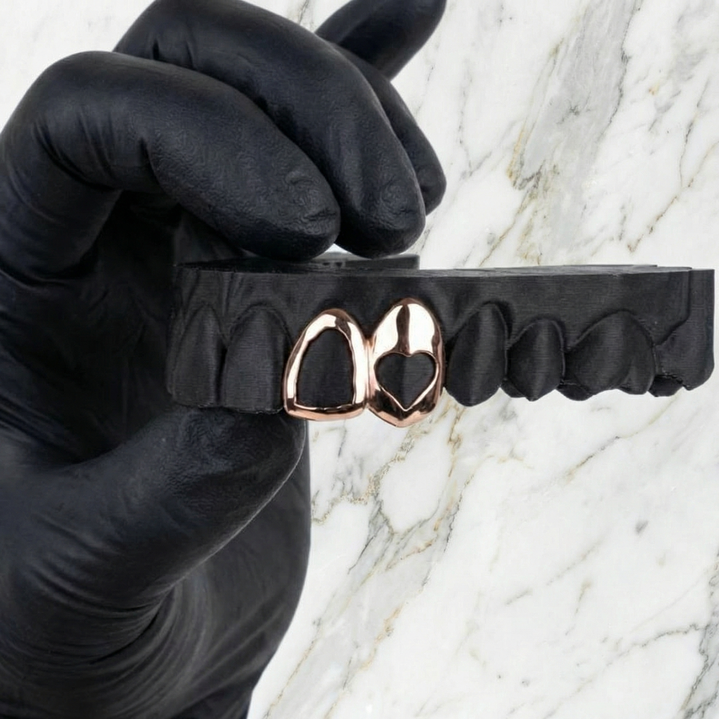 ETERNA (GOLD HEART GRILLZ)