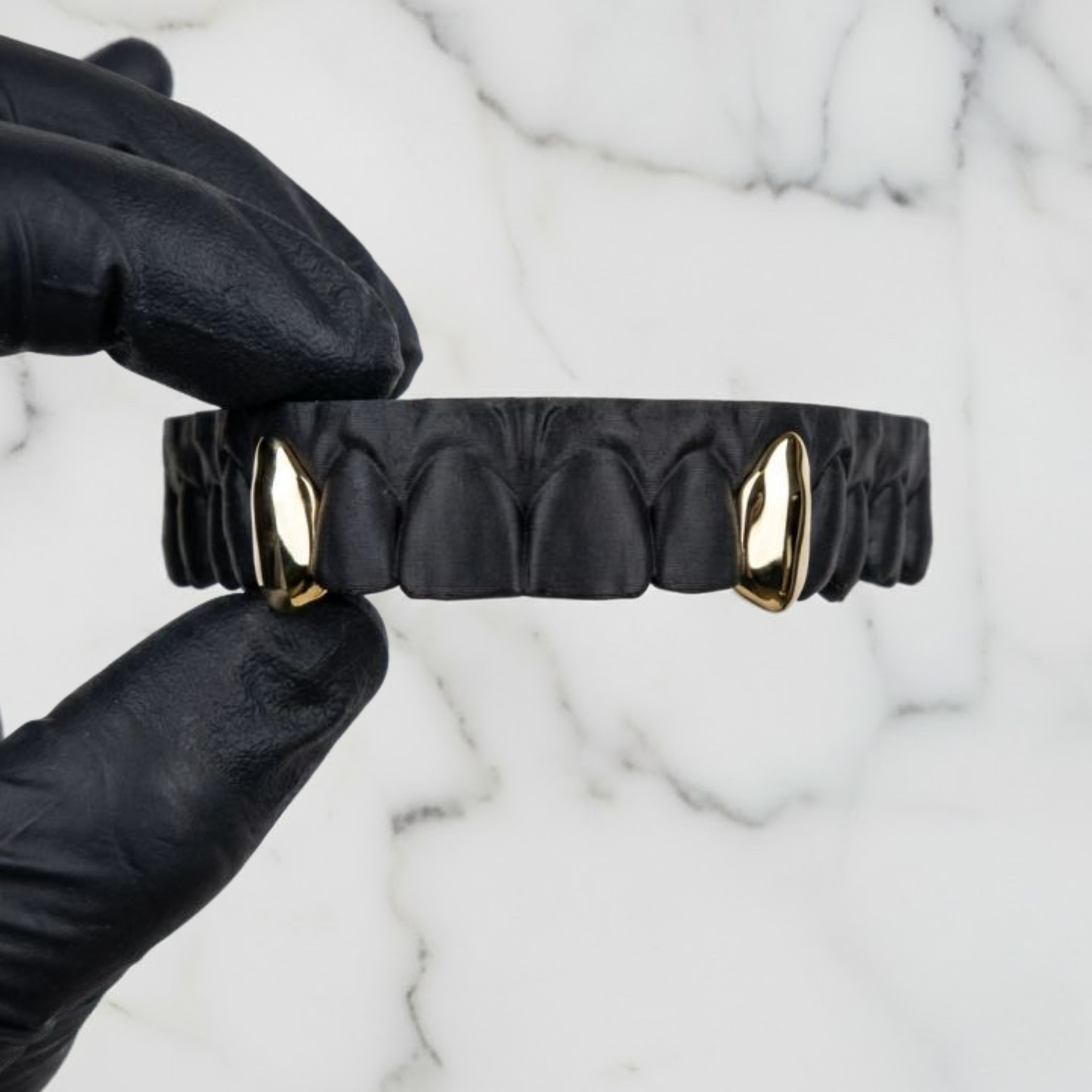 ZOLARA (GOLD GRILLZ)