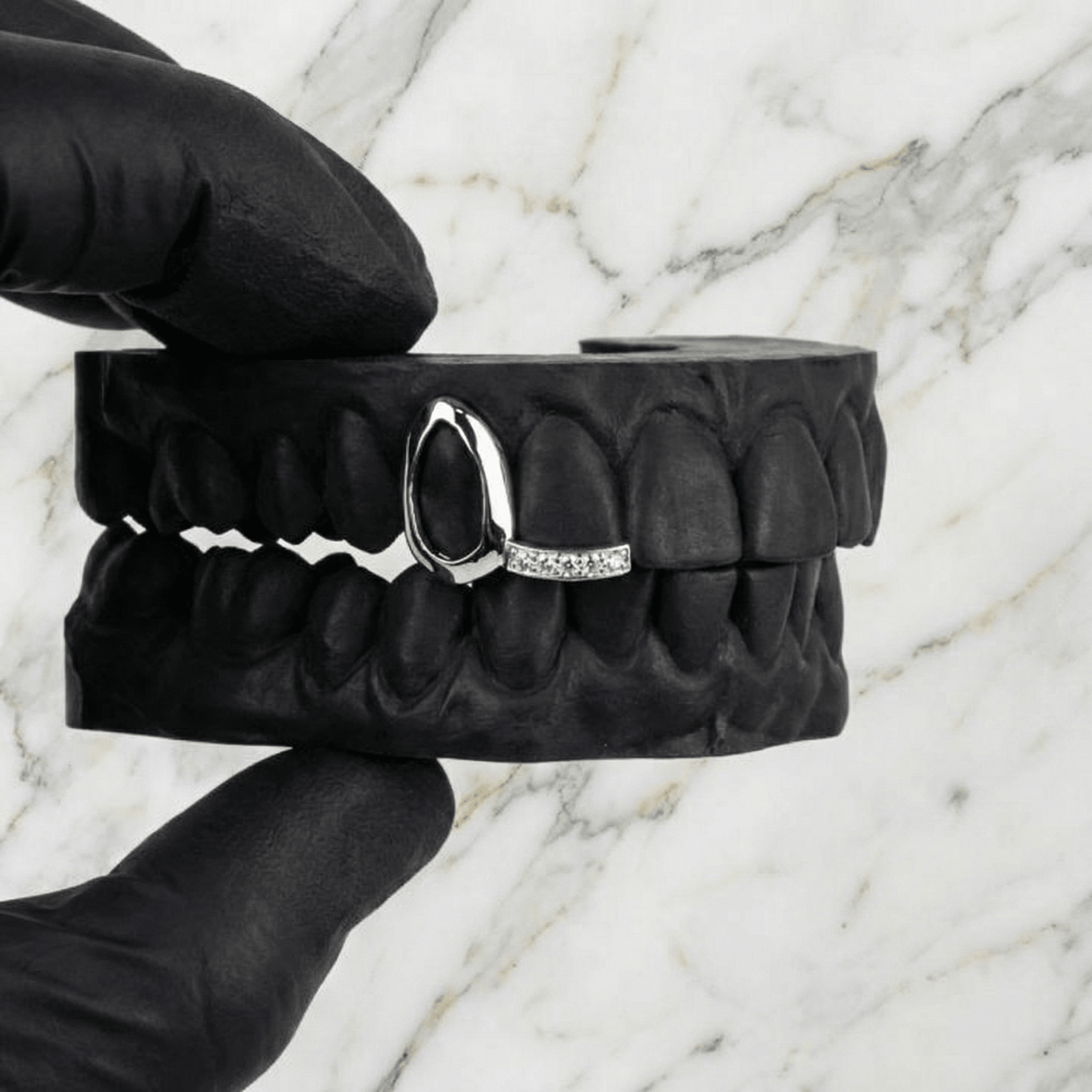 ARC 02 (GOLD GRILLZ) - 10k - HC Grillz