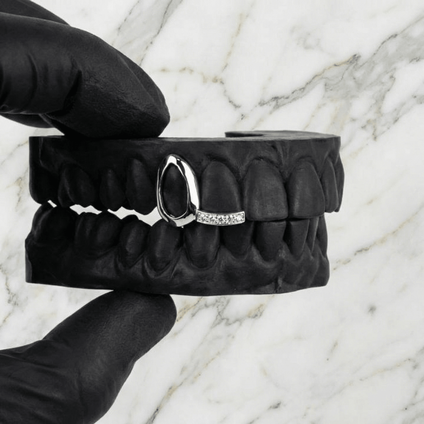 ARC 02 (GOLD GRILLZ) - 10k - HC Grillz