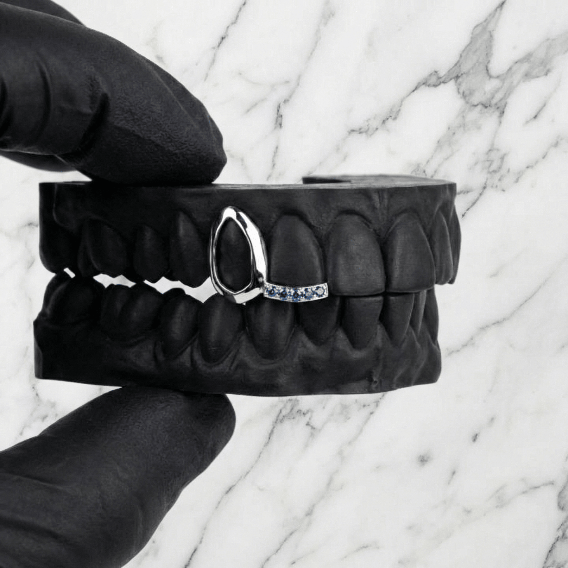 ARC 02 (GOLD GRILLZ) - 10k - HC Grillz