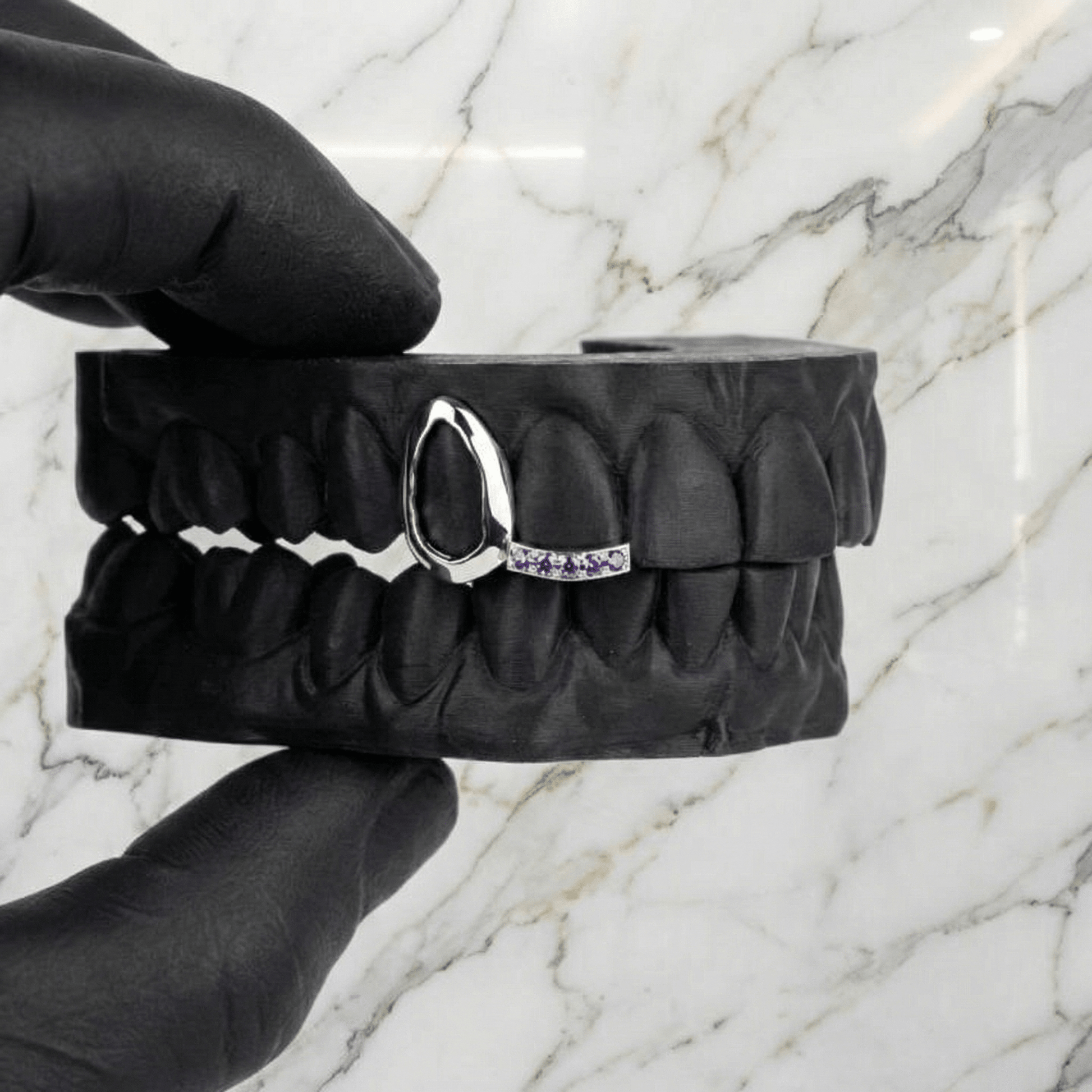 ARC 02 (GOLD GRILLZ) - 10k - HC Grillz