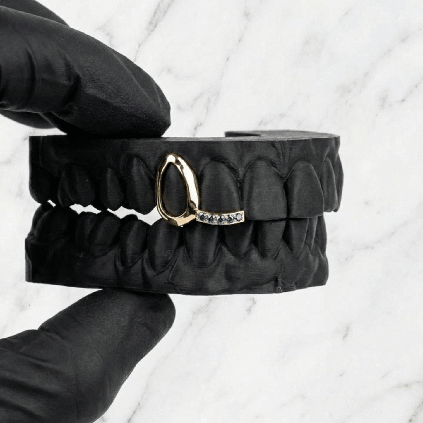 ARC 02 (GOLD GRILLZ) - 10k - HC Grillz