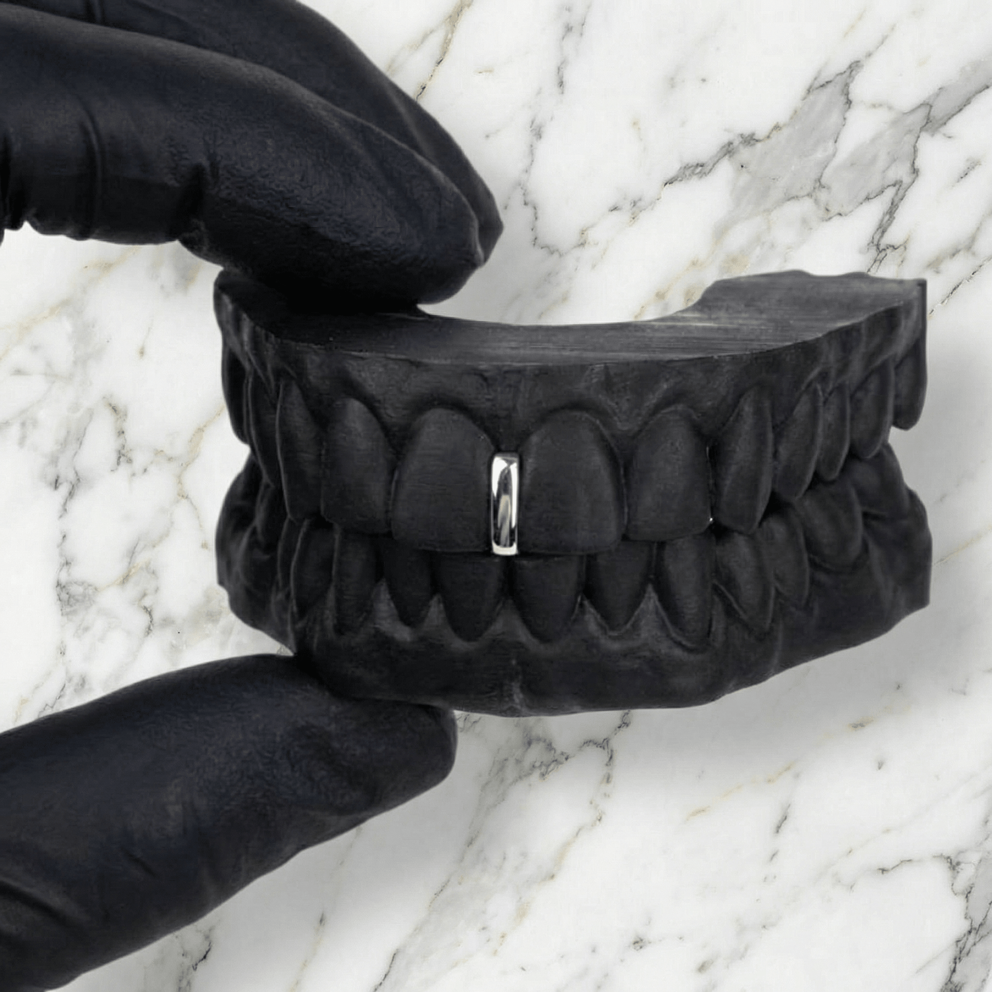 AXIOM (GOLD GAP GRILLZ) - 10k gold - HC Grillz