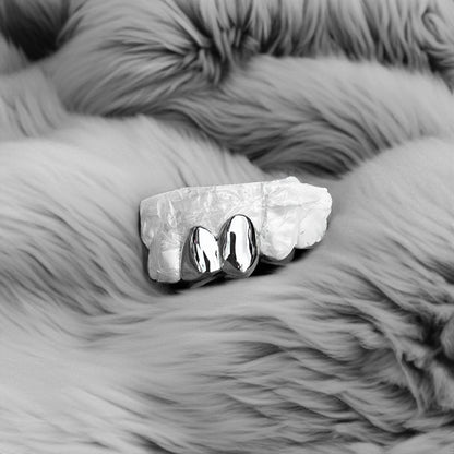 NOVA (SILVER GRILLZ)