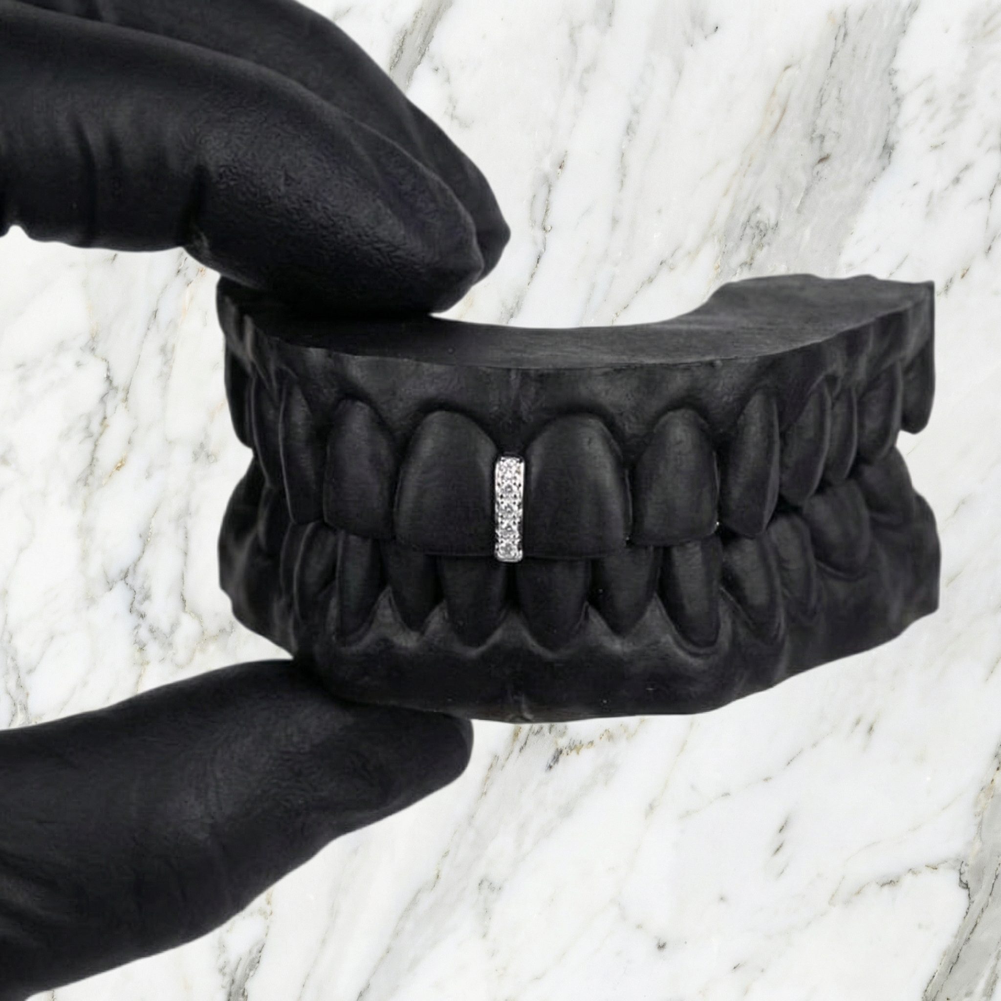 VANTA (SILVER GAP GRILLZ)