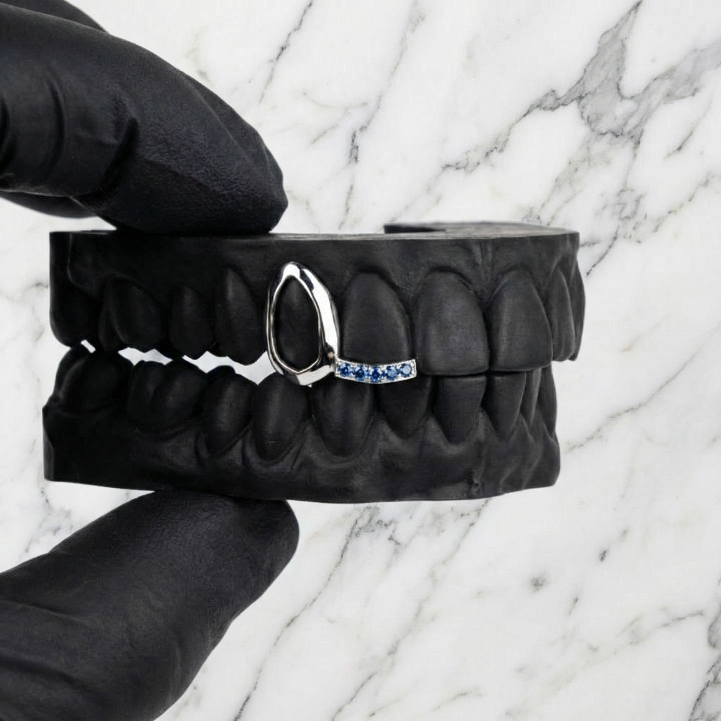 ARC 02 (GOLD GRILLZ)