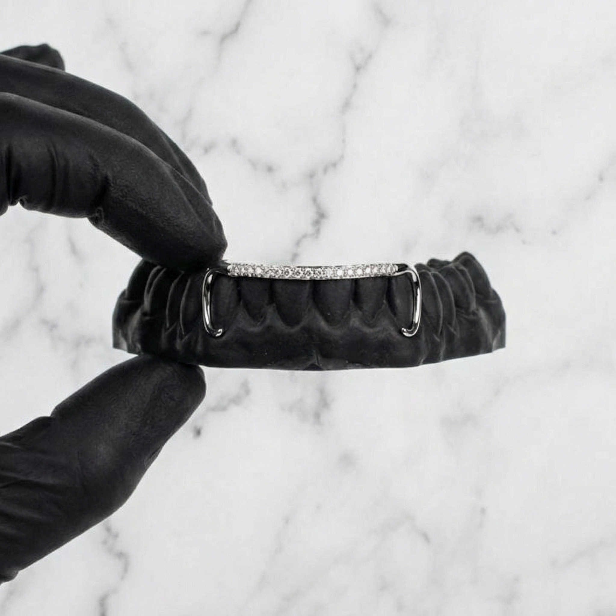 AURIX (SILVER GRILLZ)