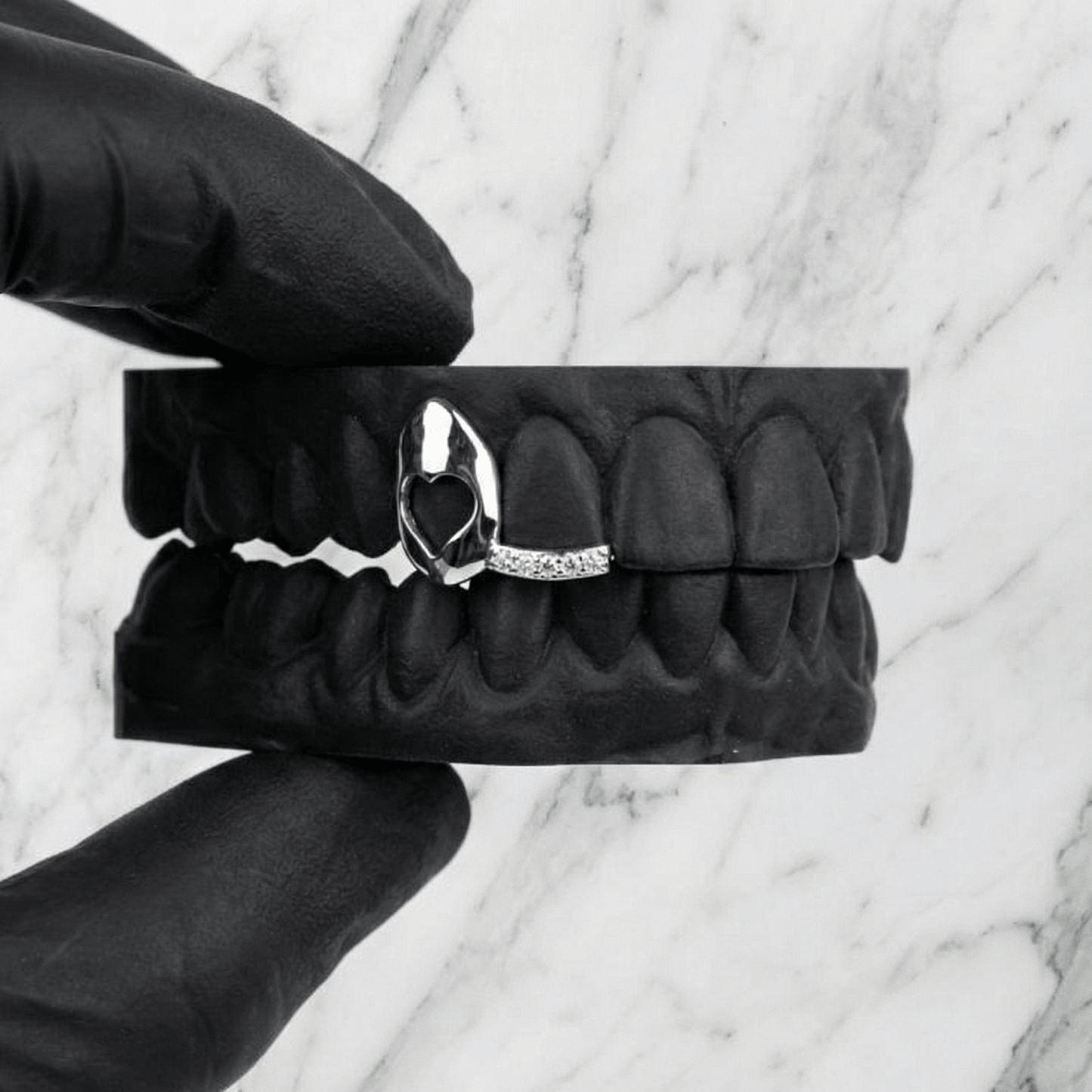 MIRAGE (GOLD PLATED HEART GRILLZ) - White - HC Grillz