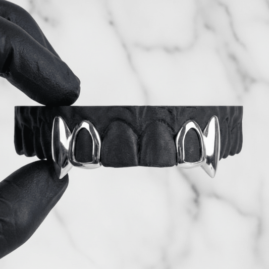 NOCTARA (GOLD PLATED FANG GRILLZ) - White - HC Grillz